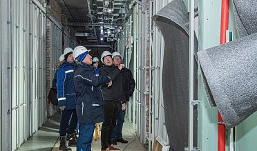 Ход строительства академии настольного тенниса в Оренбурге контролируют депутаты ЗС